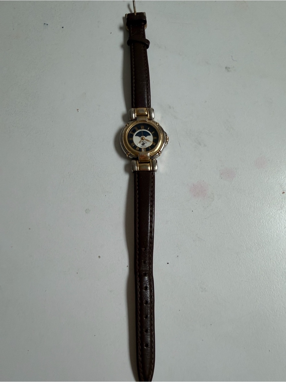 Beverly Hills Polo Club MoinphaseClassic Round face Leather Strap needs battery